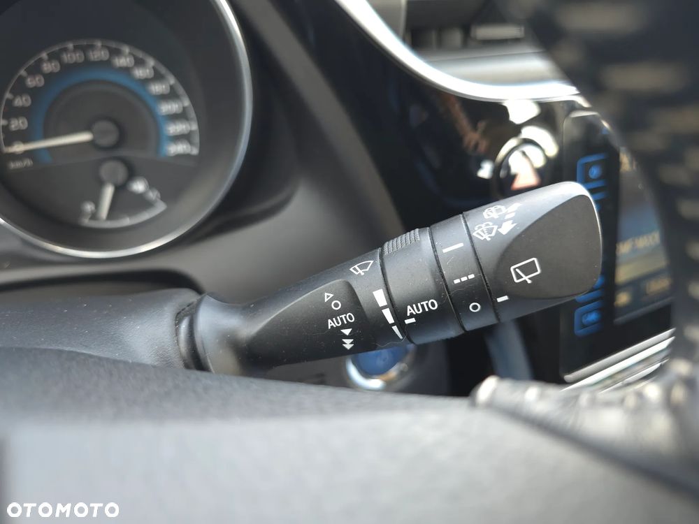 Toyota Auris 1.8 VVT-i Hybrid Automatik Edition - 24