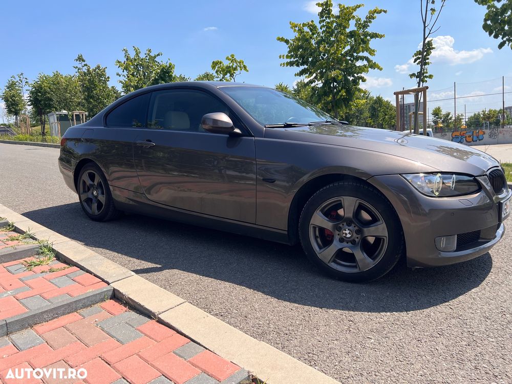BMW Seria 3 320i Aut. - 5
