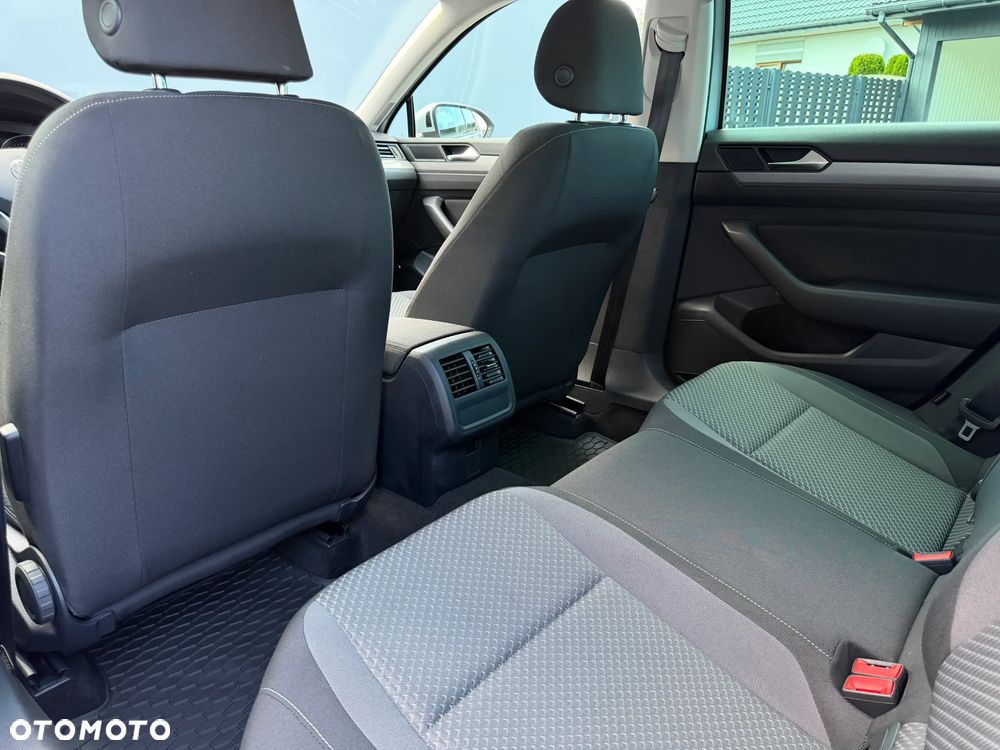Volkswagen Passat 2.0 TDI EVO Elegance - 27