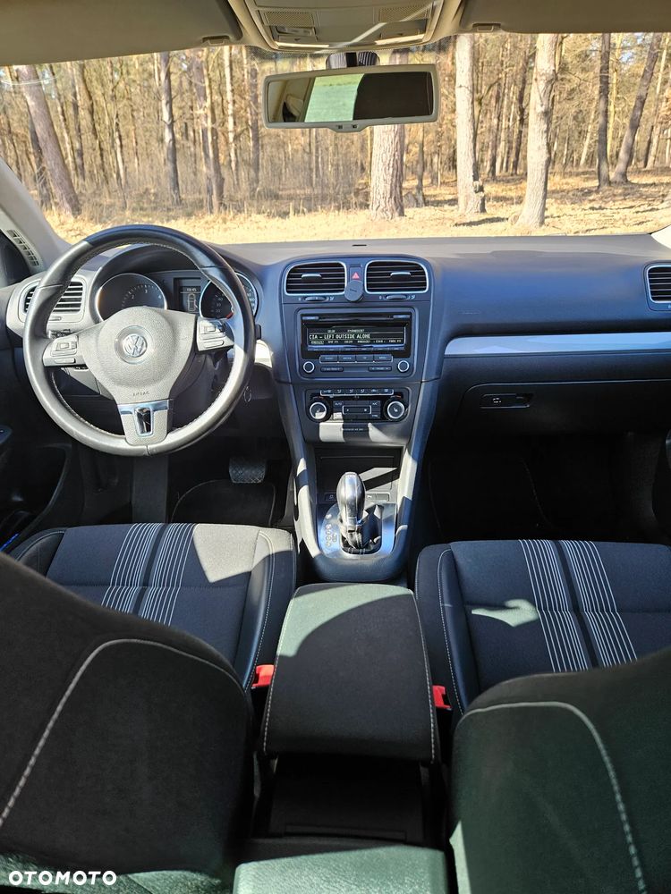 Volkswagen Golf 1.6 TDI DPF BlueMotion Technology DSG MATCH - 11