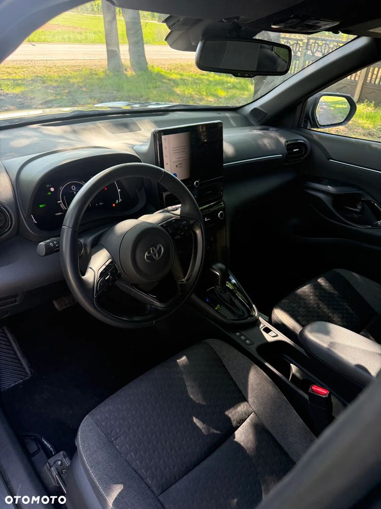 Toyota Yaris Cross - 12