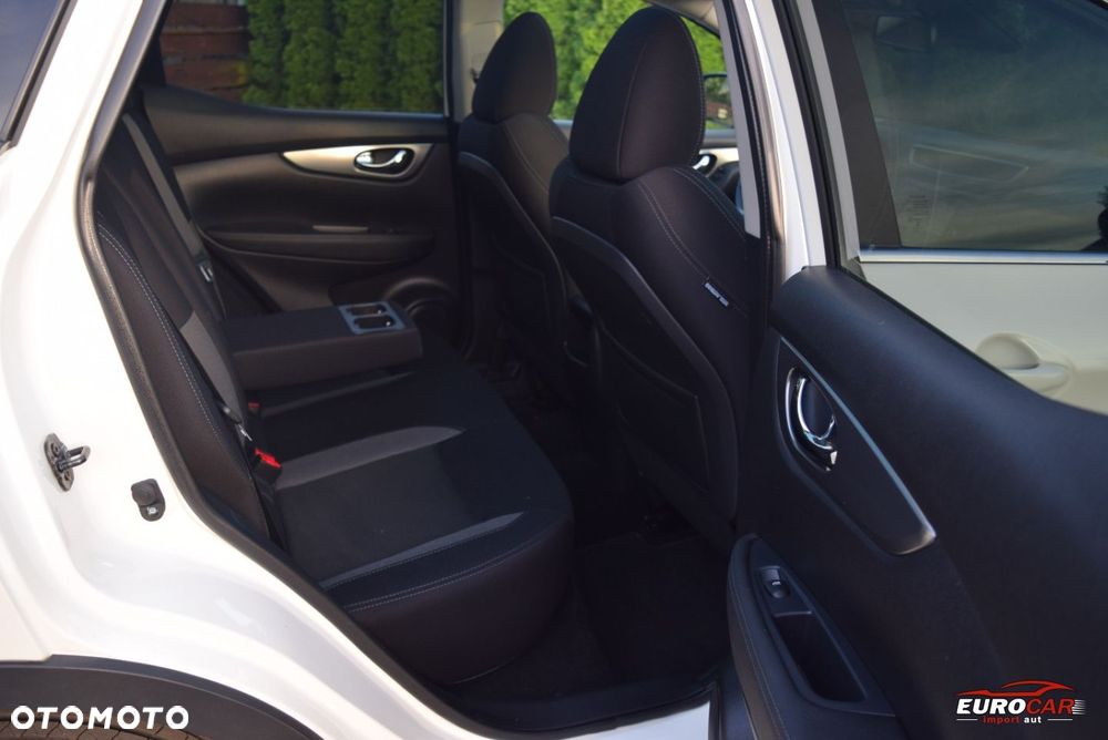 Nissan Qashqai 1.3 DIG-T Tekna - 18