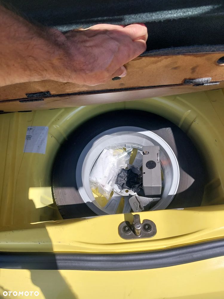 Seat Mii 1.0 Reference Salsa - 11