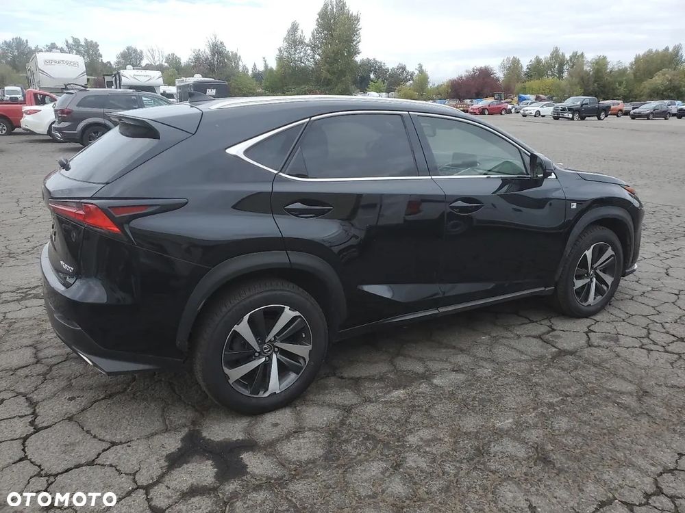 Lexus NX 300 AWD - 4