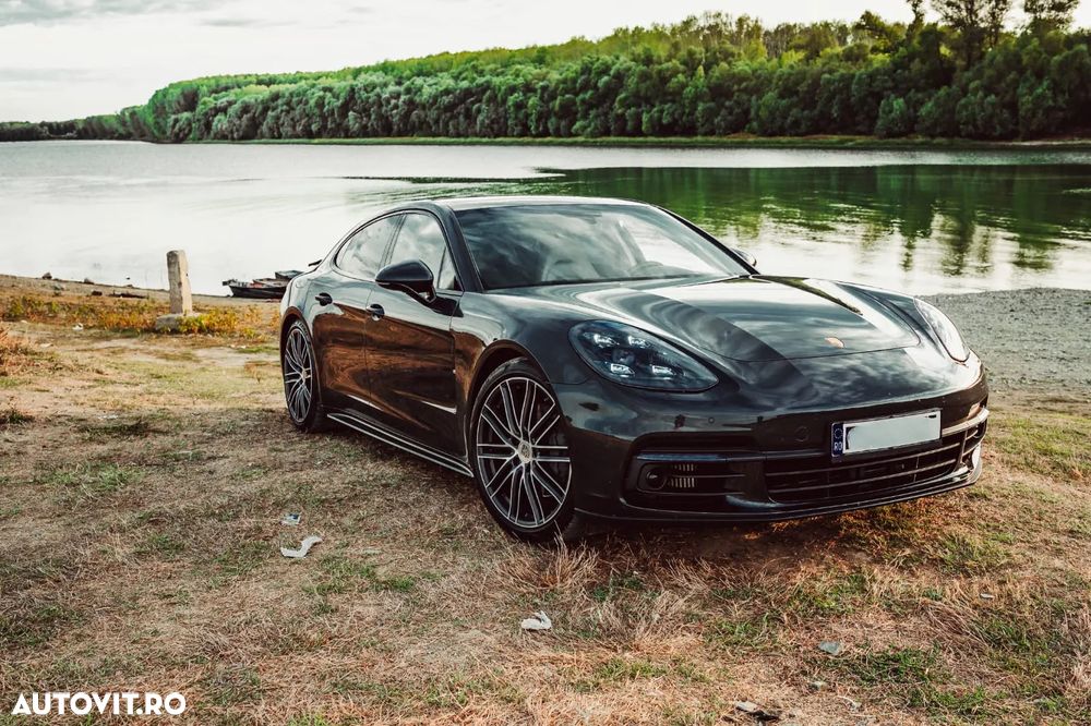 Porsche Panamera 4S - 16
