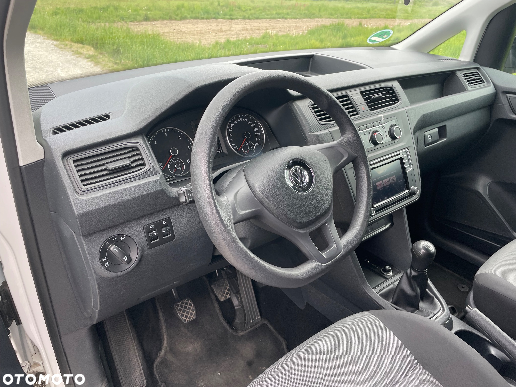 Volkswagen Caddy - 11