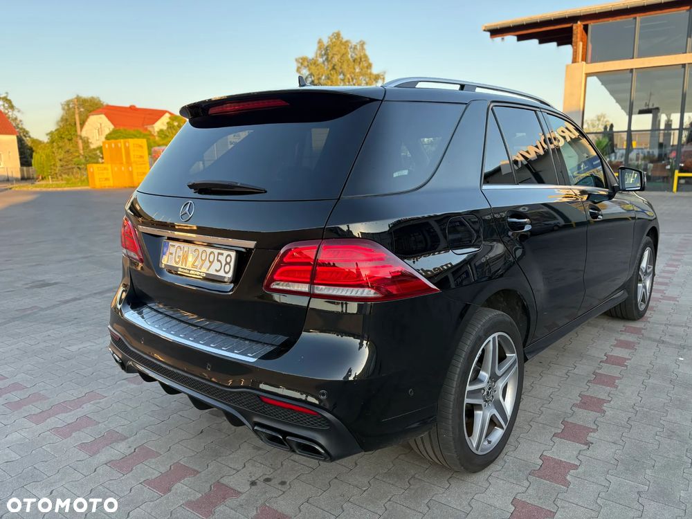 Mercedes-Benz GLE 350 d 4Matic 9G-TRONIC AMG Line - 4