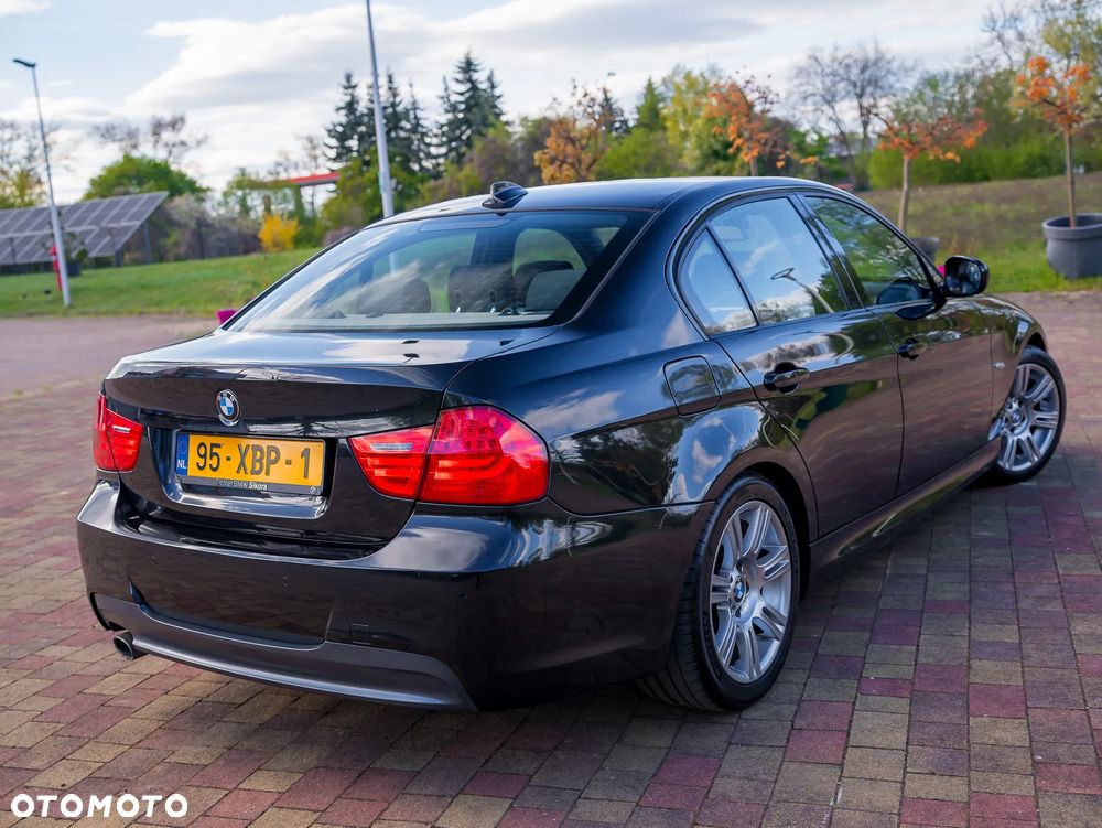 BMW Seria 3 318i Edition Sport - 18