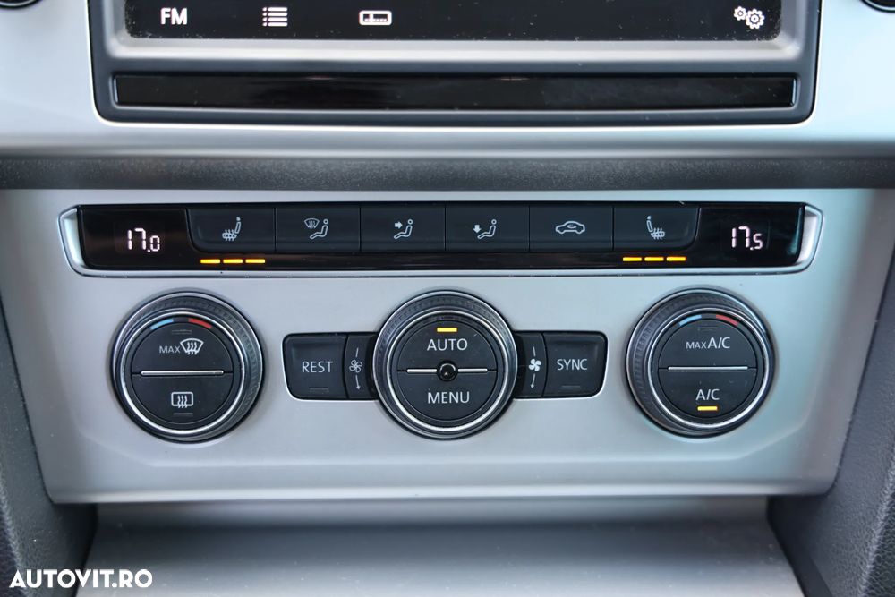 Volkswagen Passat 2.0 TDI DSG (BlueMotion Technology) Highline - 27