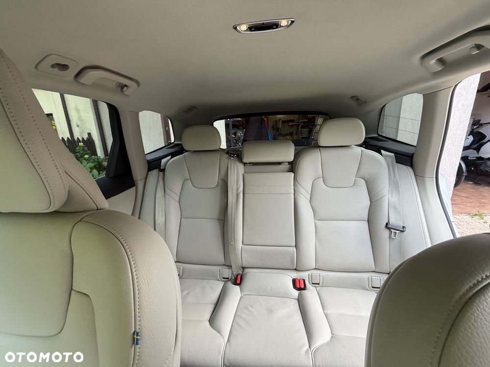 Volvo XC 60 B4 B Inscription - 23