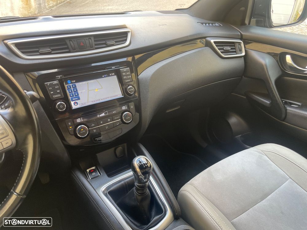 Nissan Qashqai 1.5 dCi Tekna Premium Pele S Alcantara - 18
