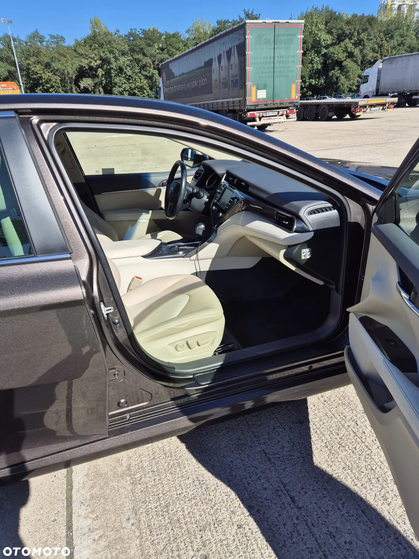 Toyota Camry - 9
