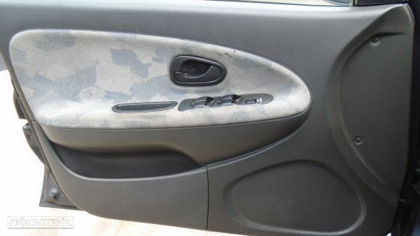 Para Peças Mitsubishi Carisma (Da_) - 6