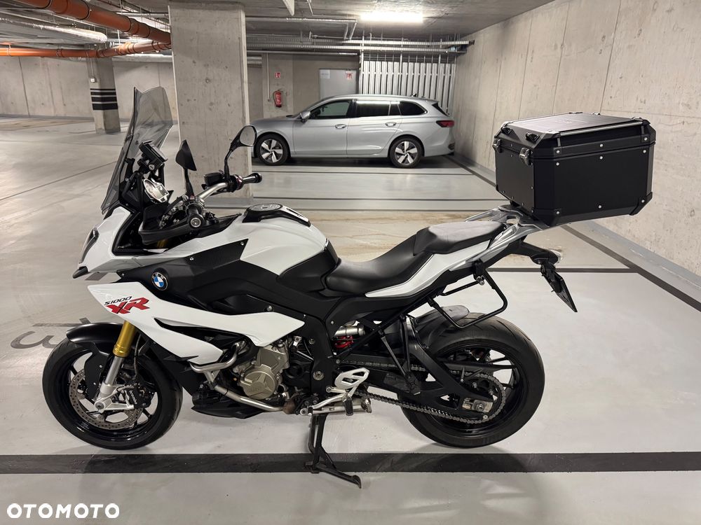 BMW XR - 7