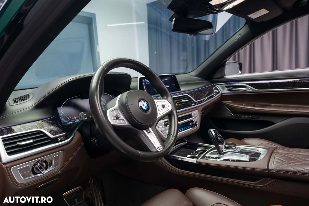 BMW Seria 7 750i xDrive - 20