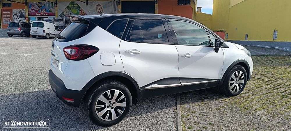 Renault Captur - 21