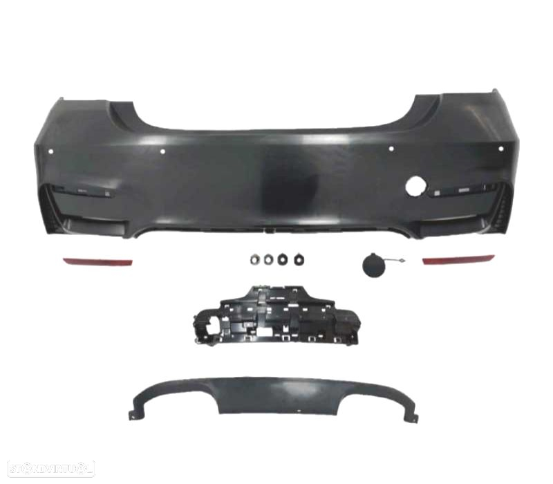PARA-CHOQUE TRASEIRO BMW F32 F33 12-19 LOOK M4 PDC - 2