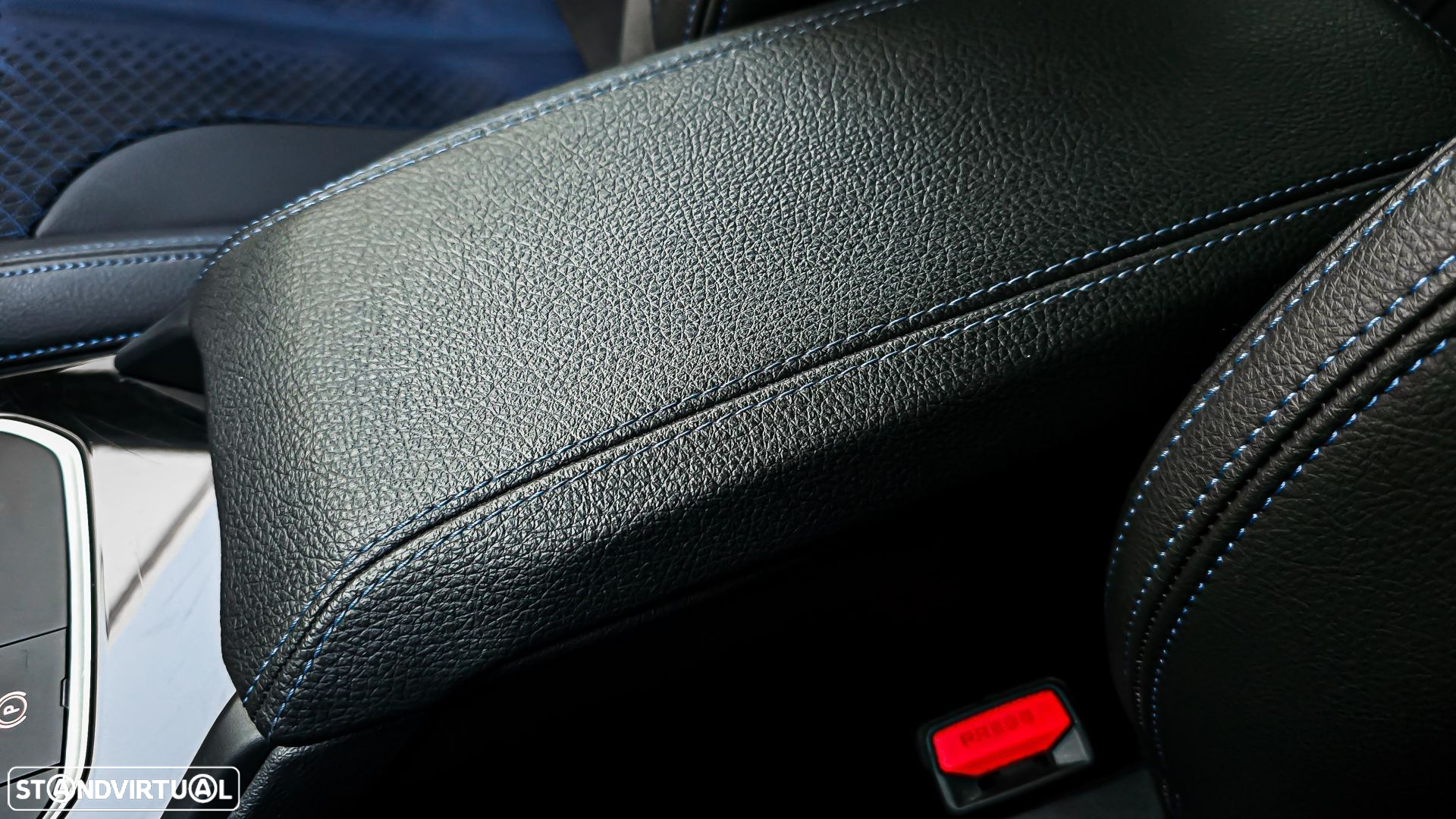 BMW 116 d Pack Desportivo M Auto - 17