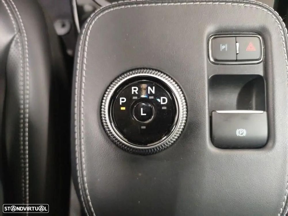 Ford Mustang Mach-E 75.7 kWh Base - 10