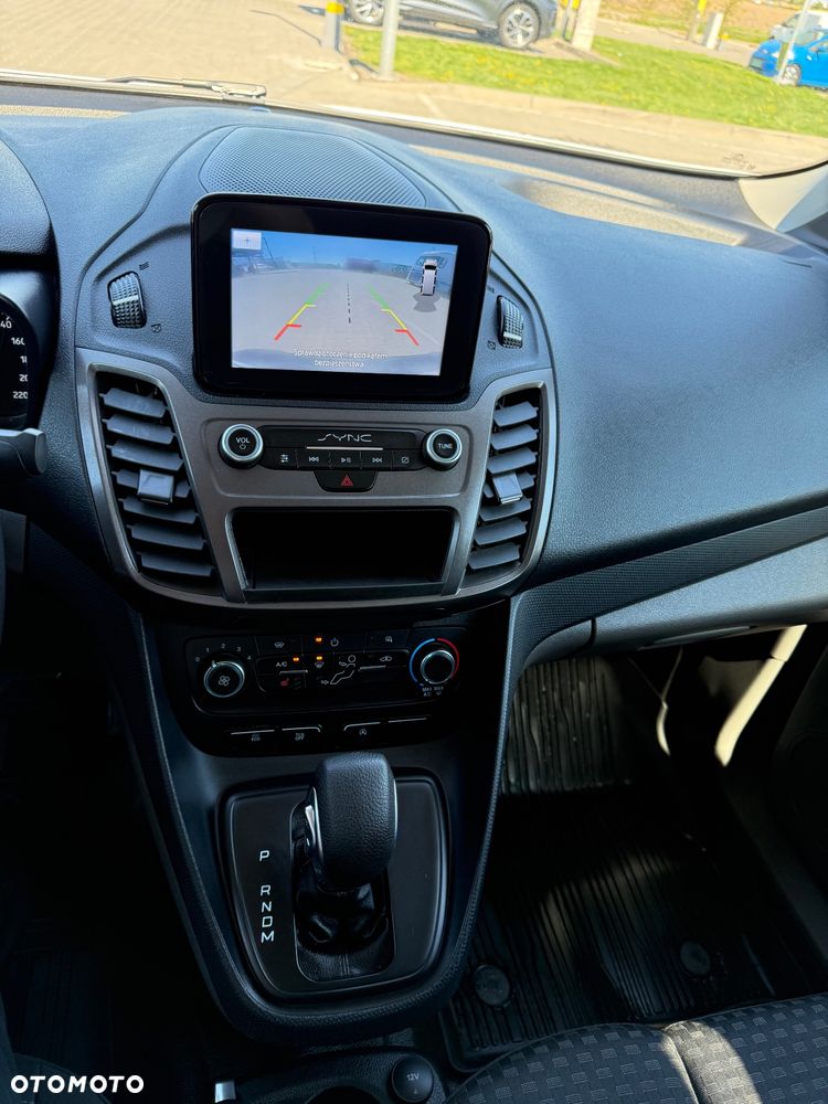 Ford Transit Connect - 11