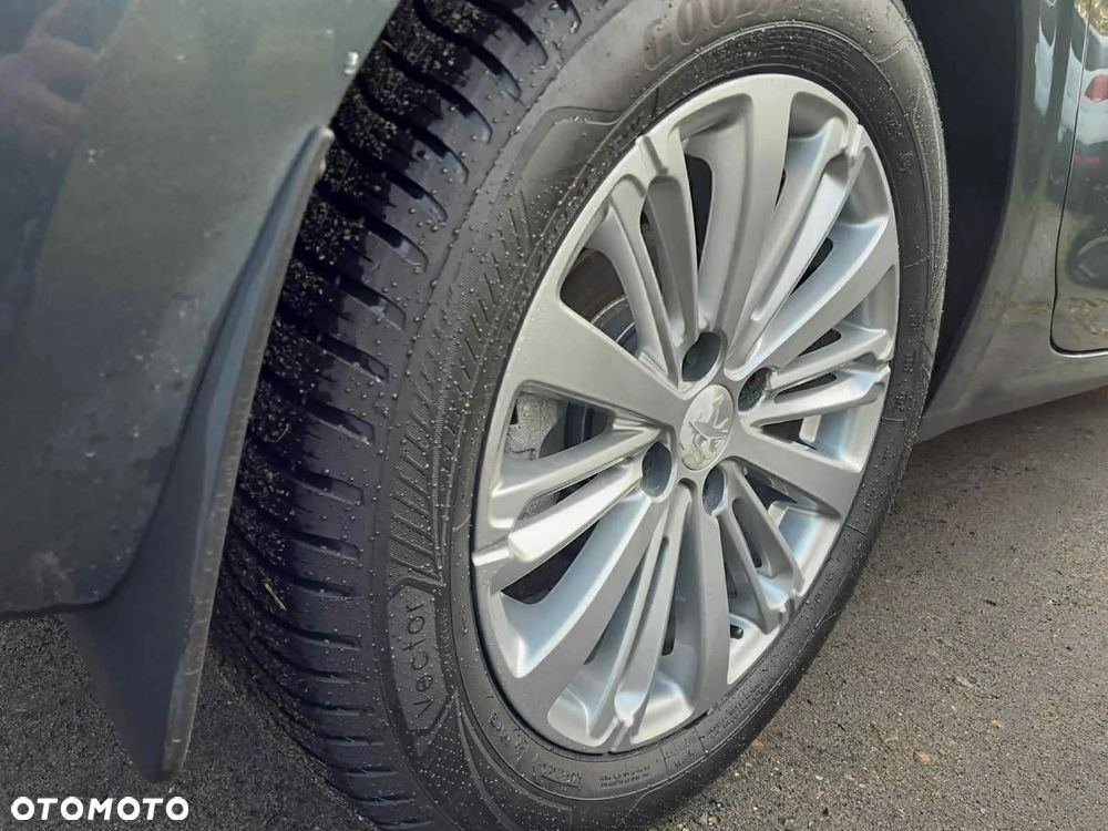 Peugeot 208 Diesel 5-Türer Style - 10