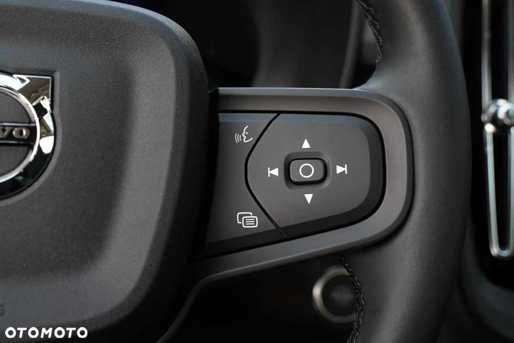 Volvo XC 40 B3 Essential - 14