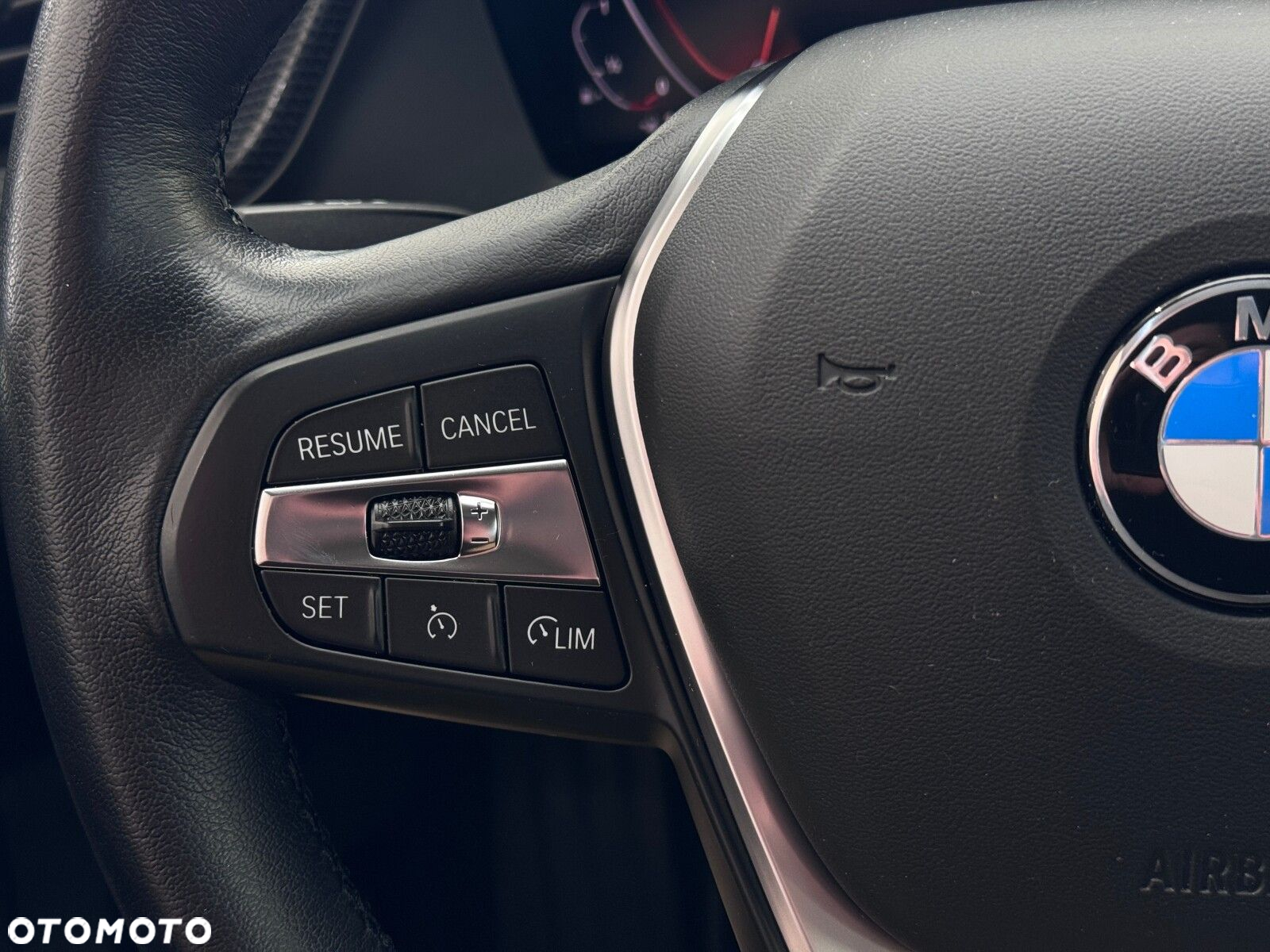 BMW Seria 2 218i - 22