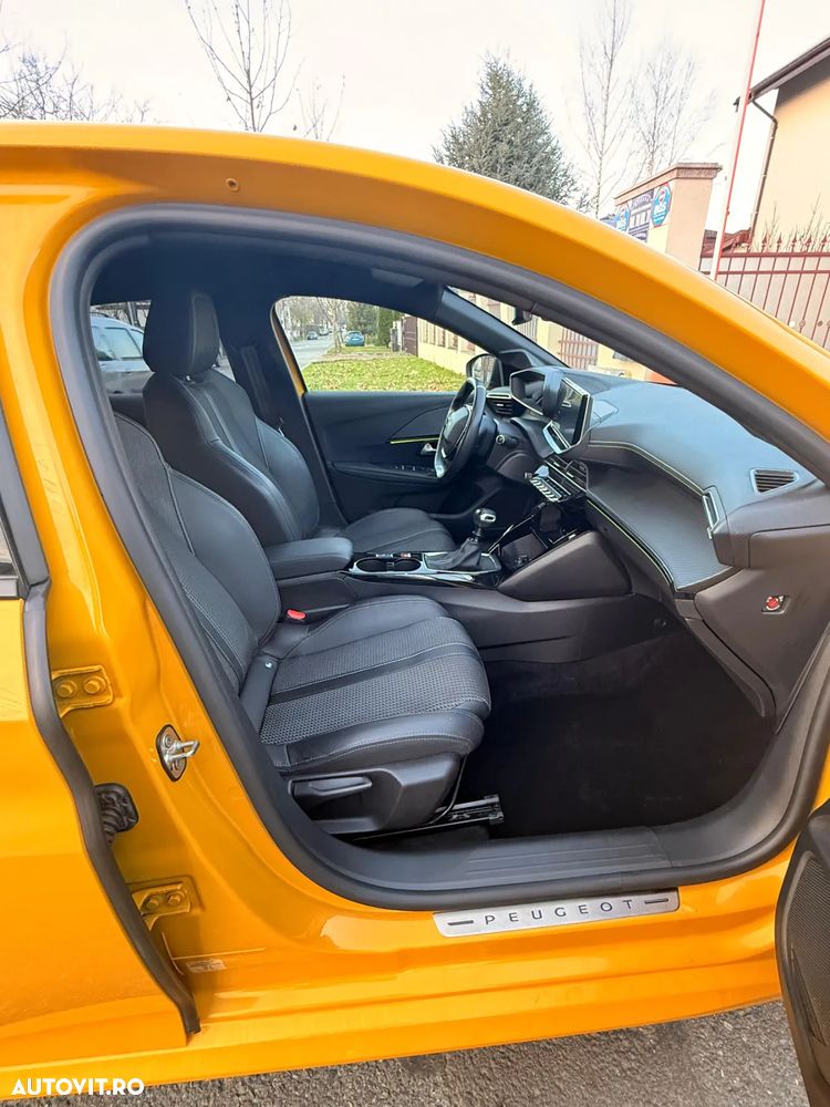 Peugeot 208 1.2 L PureTech STT GT Pack - 7