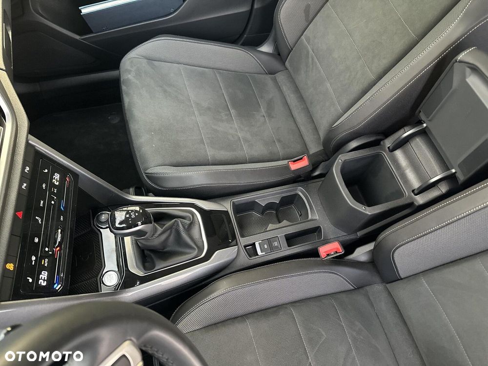 Volkswagen T-Roc 1.5 TSI Style DSG - 23