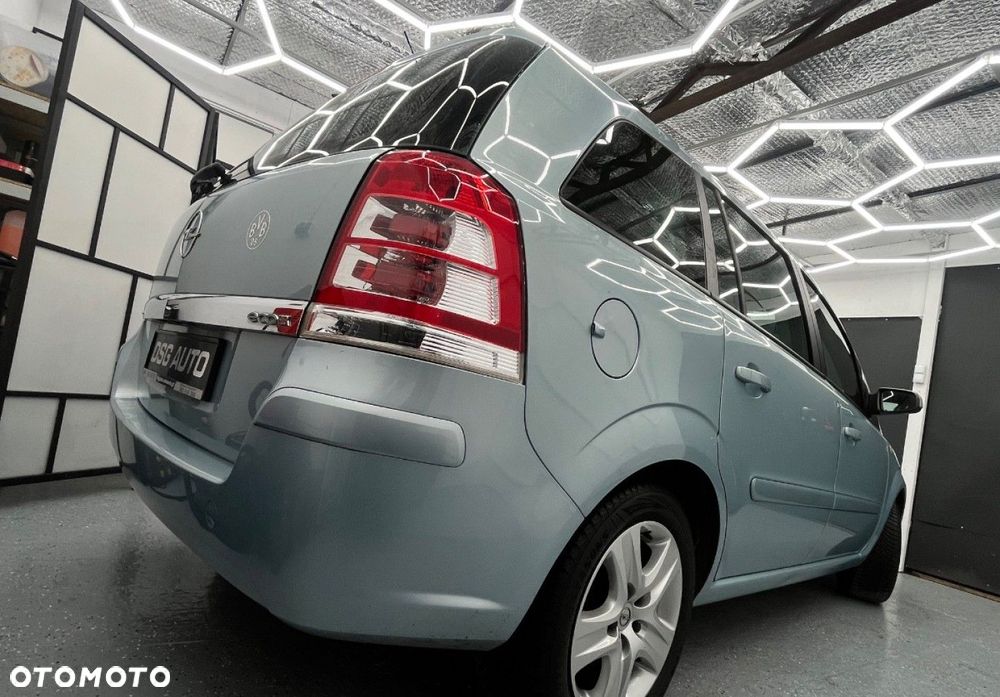 Opel Zafira - 18