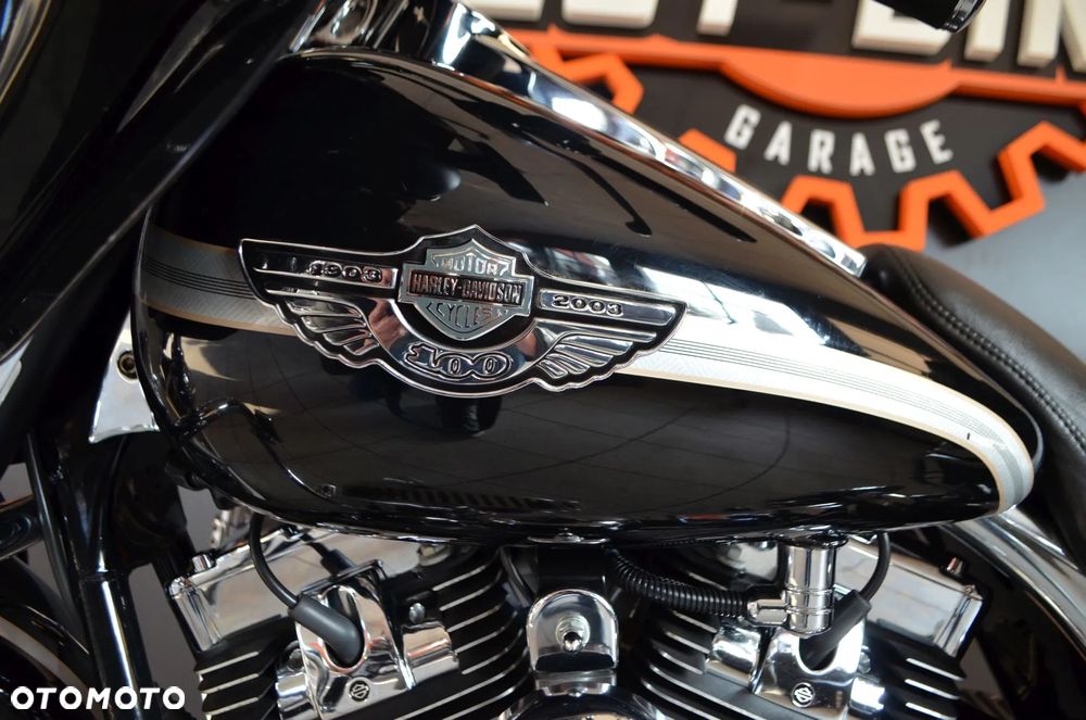 Harley-Davidson FLHT Electra Glide Standard - 30