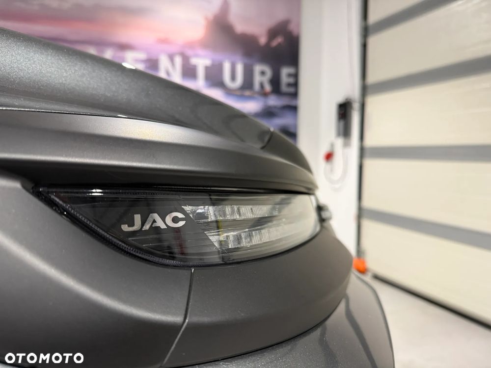 JAC T9 - 8