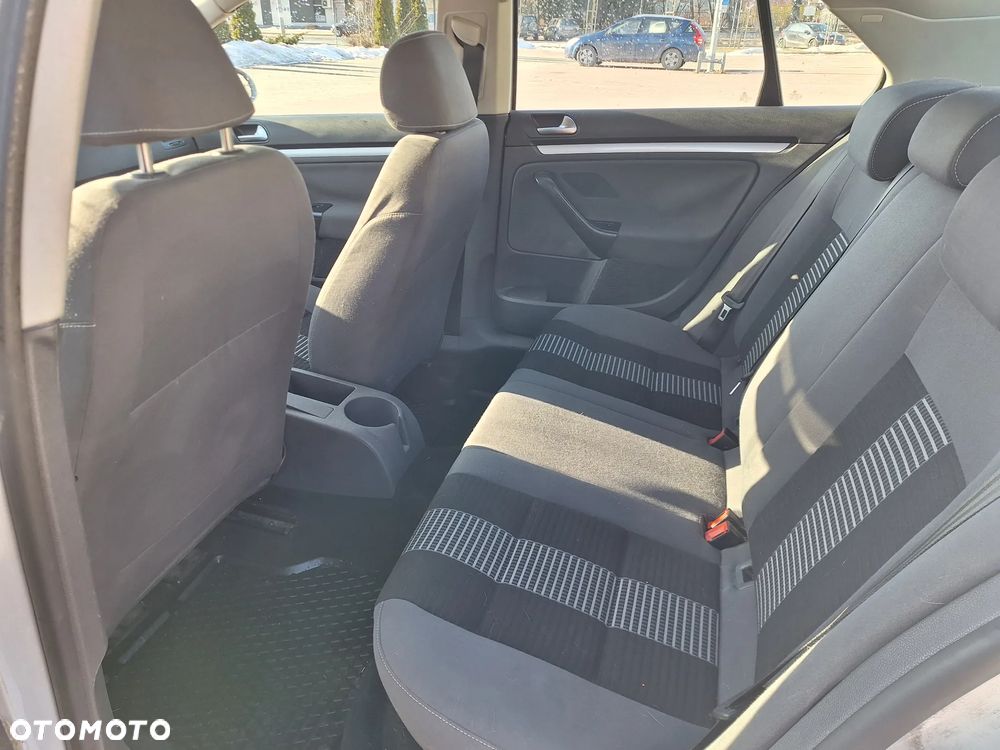 Volkswagen Jetta 1.9 TDI Trendline - 20