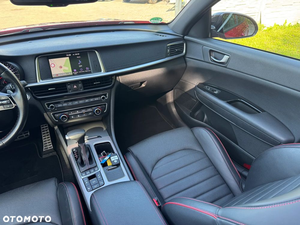 Kia Optima - 24