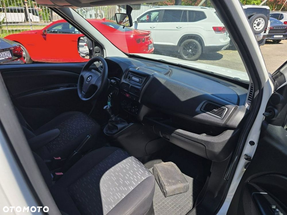 Opel Combo - 15