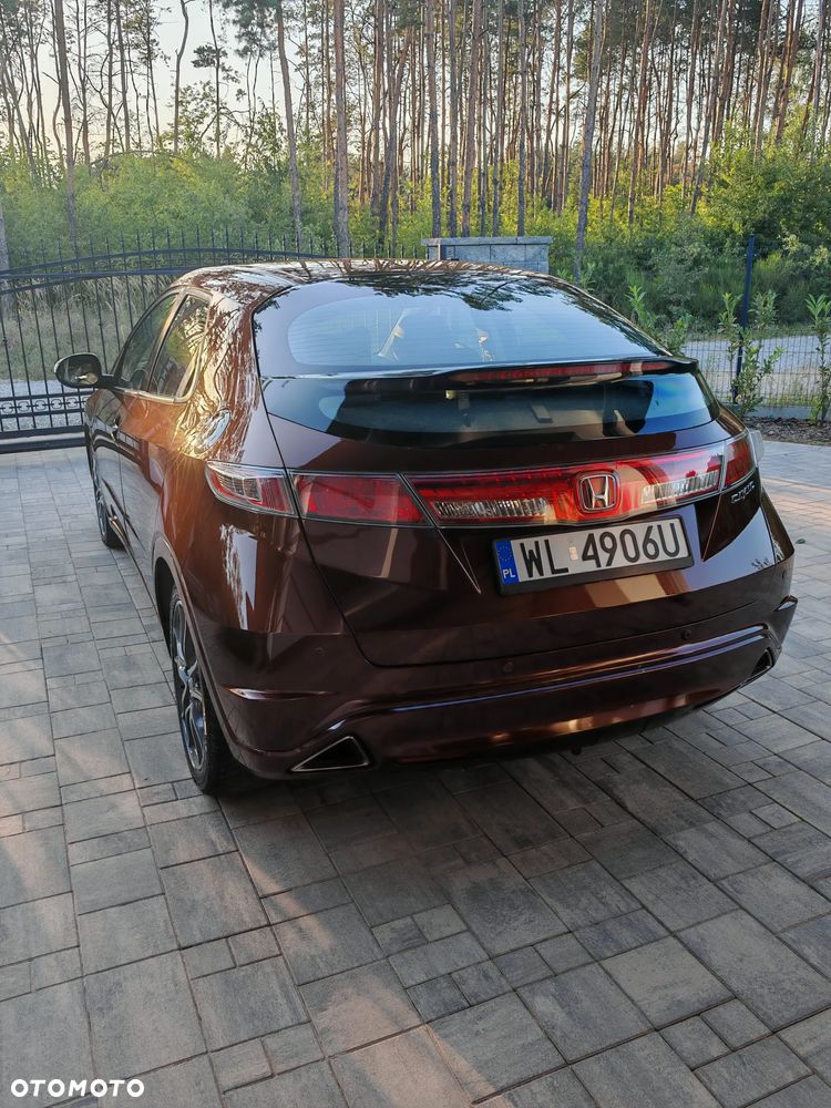 Honda Civic 1.8 GT Special Edition - 10