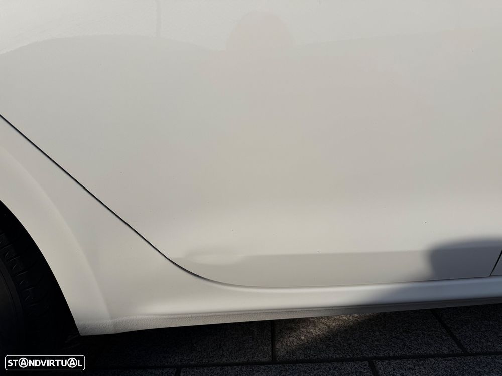 Peugeot 208 1.2 PureTech Style - 4