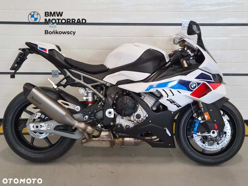 BMW S - 1