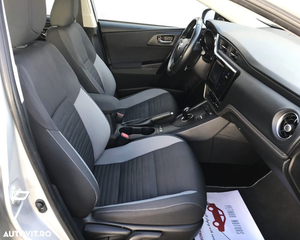Toyota Auris 1.8 L VVT-i Sol+ - 16