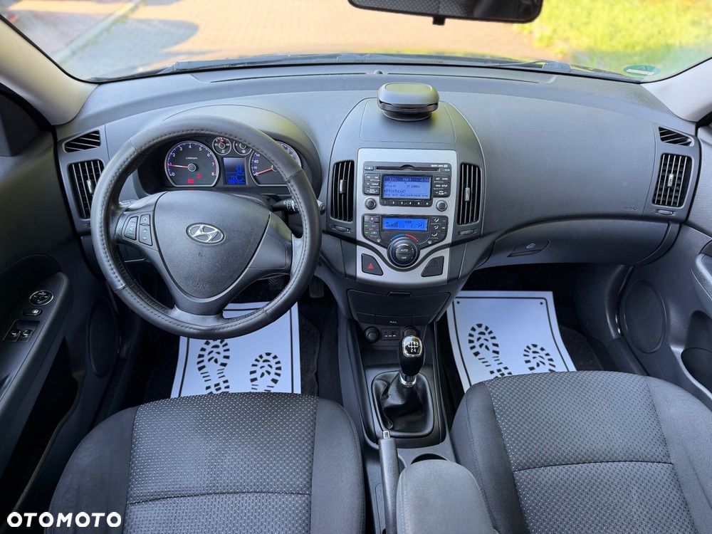 Hyundai i30 i30cw 1.4 UEFA EURO 2012 Edition - 24
