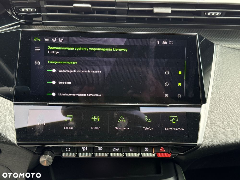 Peugeot 308 BlueHDi 130 EAT8 GT EXCLUSIVE - 28