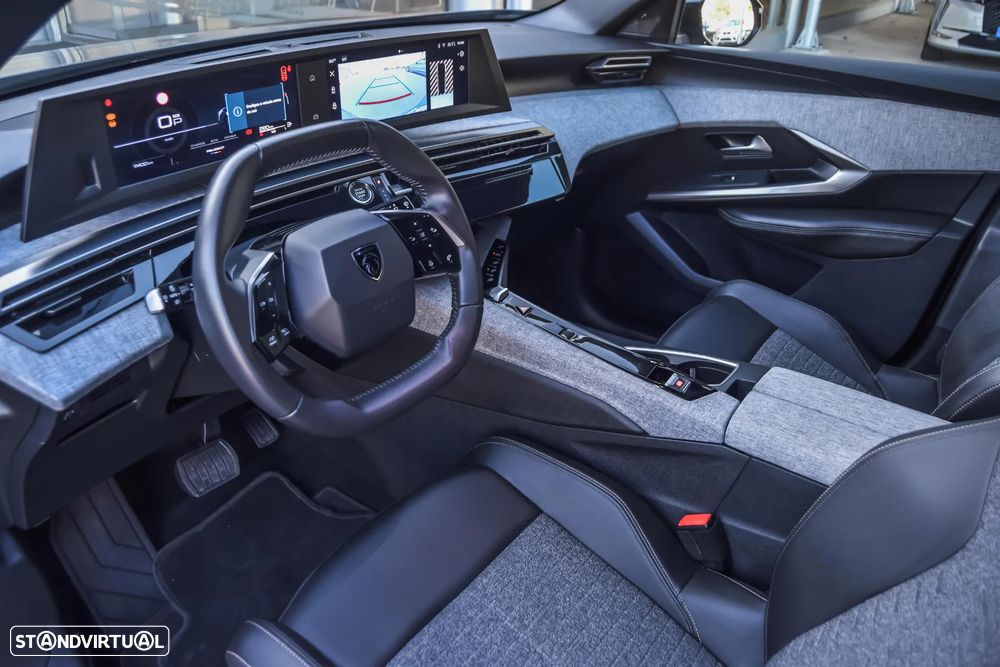 Peugeot 5008 1.2 Hybrid Allure e-DCS6 - 17