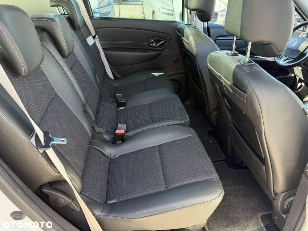 Renault Scenic 1.6 dCi Bose - 19