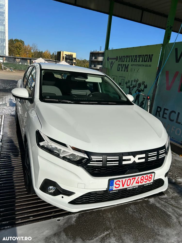 Dacia Sandero TCe 90 MT5 Expression - 8