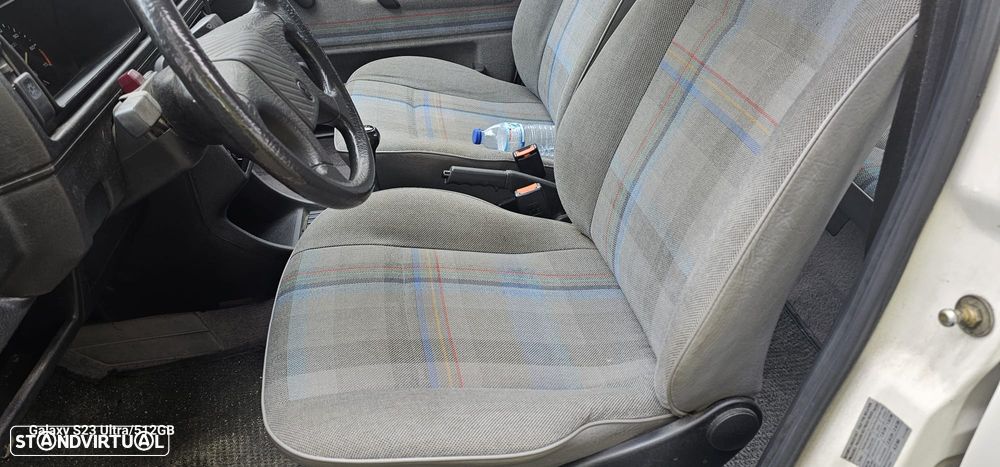VW Golf 1.4i Conceptline - 12