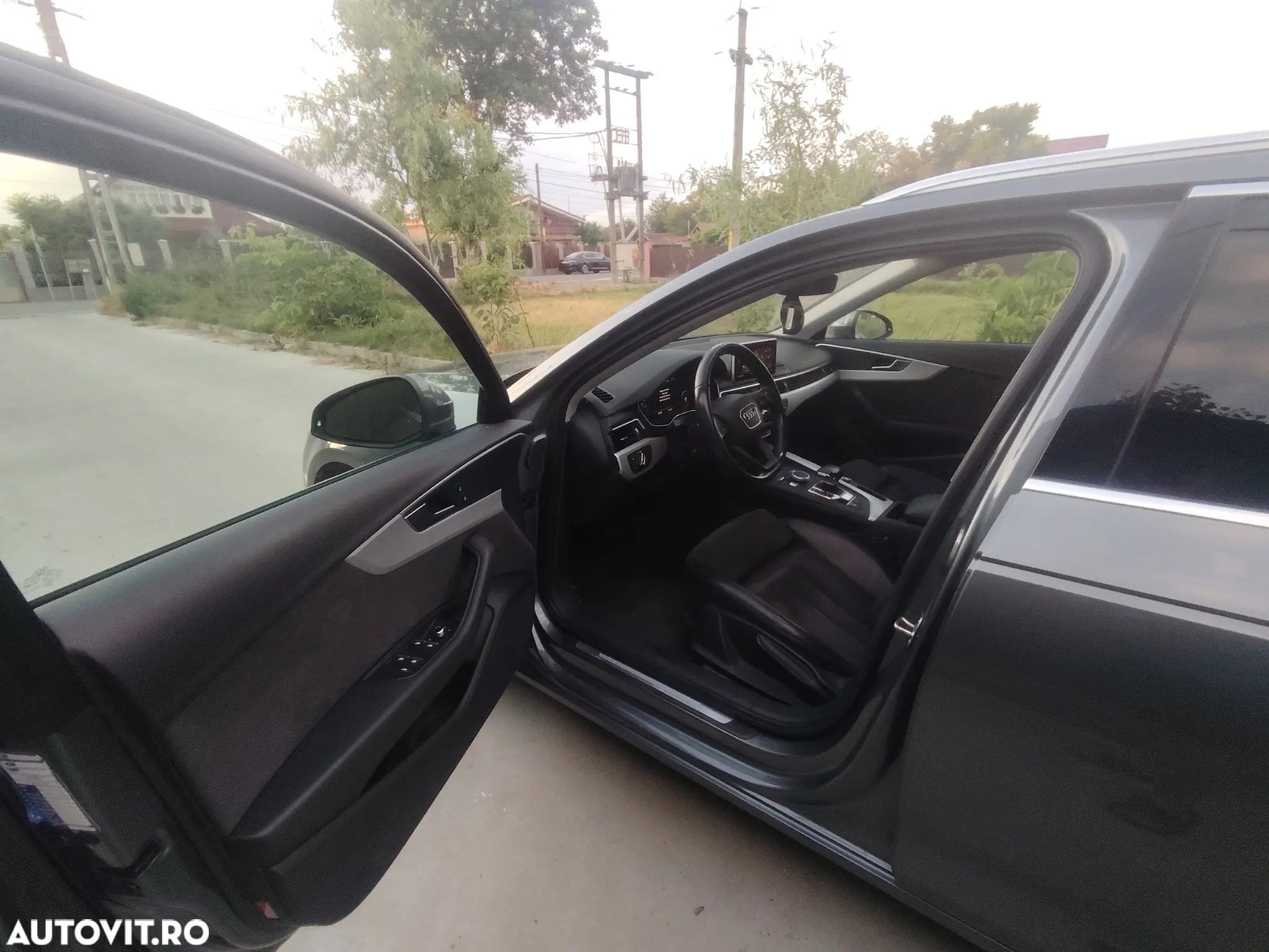 Audi A4 2.0 TDI DPF clean diesel multitronic Attraction - 12