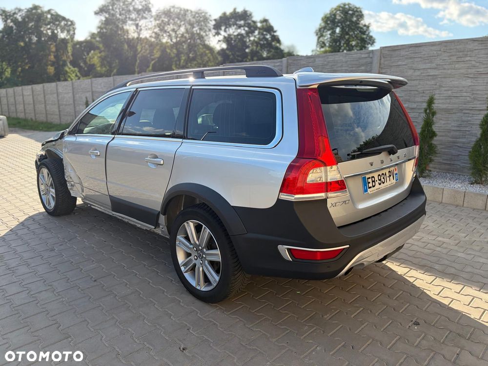 Volvo XC 70 D5 AWD Summum - 3