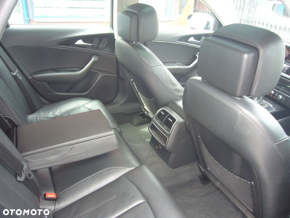 Audi A6 Avant - 16