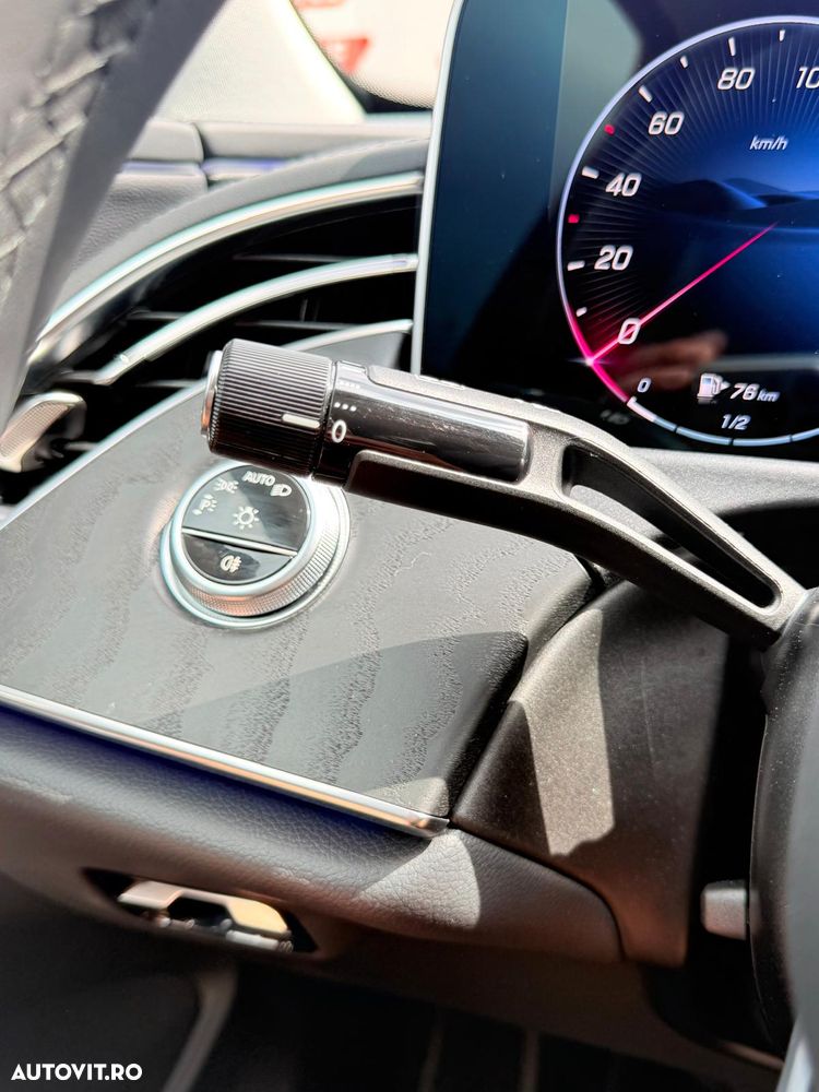 Mercedes-Benz E 220 d 9G-TRONIC Edition AVANTGARDE - 22