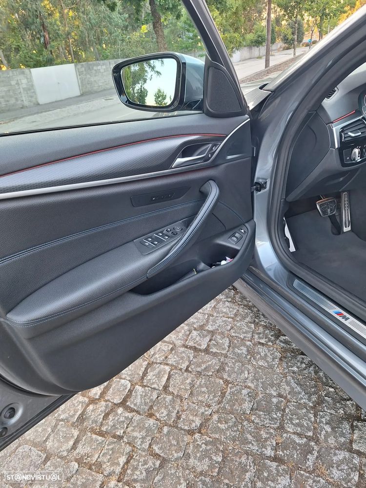BMW 530 e Pack 50 anos M - 26